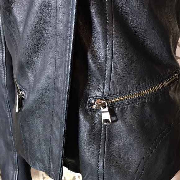 Marc New York Andrew Marc woman’s small black leather jacket - Picture 3 of 9